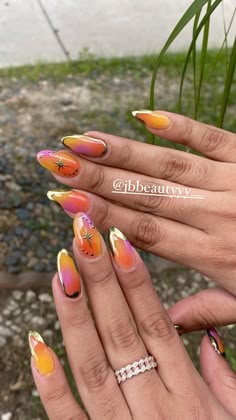 End Summer Nails, Sun Set Nails, Sunset Nails Acrylic, Tropical Halloween Nails, Sunset Hibiscus Nails, Desert Sunset Nails, Hawaii Nails Orange, Rainforest Nails, Tequila Sunset Nails