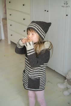 This is crochet pattern for collared sweater and hat set Tigger. Worked bottom up in basic stitches with medium weight yarn in two colors, decorated with pockets. The sleeves have a thumb gusset and are decorated with claws, which you can roll up if you want to. The hat is worked in the round and seamed at the top. The pattern includes row by row instructions with few photos. Beautiful cat or tiger set for a little one.Sizes for 1-2/3-4/5-6/7-8/9-10-year-old Skill level: e... Cat Sweater Crochet Pattern, Kids Crochet Hat, Cat Sweater Pattern, Toddler Poncho, Tiger Sweater, Crochet Kids Hats, Kids Cardigans, Basic Stitches, Pattern Cat