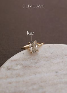 an engagement ring with the measurements for it