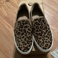 Ugg Women's Cahlvan Sneaker, Leopard Print, Size 6.5 New With Box, Has Minor Scuffs. Box Has Damage, See Pics. Casual Brown Flat Slip-on Sneakers, Brown Suede Flat Sneakers, Casual Suede Slip-on Sneakers With Round Toe, Brown Slip-on Sneakers With Speckled Midsole, Casual Brown Low-top Slip-on Sneakers, Adirondack Ugg Boots, Ugg Dakota Slippers, House Shoes Slippers, Uggs With Bows