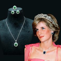 Princess Diana inspired Emerald Diamond Necklace featuring semi precious green stone with cz diamonds. Ideal for any special occasions to everyday chic jewelry. Feel the PRINCESS DIANA 's ROYALTY by wearing these beautiful ring. Perfect gift for her or gift for Her.  *𝐏𝐑𝐎𝐃𝐔𝐂𝐓 𝐃𝐄𝐓𝐀𝐈𝐋* * 𝐌𝐚𝐭𝐞𝐫𝐢𝐚𝐥: Brass * 𝐏𝐥𝐚𝐭𝐢𝐧𝐠: White Rhodium Plated * 𝐒𝐭𝐨𝐧𝐞: AAA-quality CZ Diamond & Emerald. *𝐃𝐈𝐌𝐄𝐍𝐒𝐈𝐎𝐍𝐒* *𝐍𝐞𝐜𝐤𝐥𝐚𝐜𝐞* * 𝐖𝐞𝐢𝐠𝐡𝐭: 5 gm * 𝐂𝐡𝐚𝐢𝐧 𝐋𝐞𝐧𝐠𝐭𝐡: Diamond Pendant Sets, Emerald Pendant, Emerald Necklace, Green Diamond, Chic Jewelry, Cz Diamond, Bride Jewellery, Green Necklace, Perfect Gift For Her