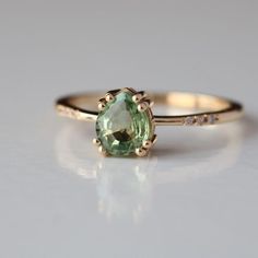 Simple Engagement Rings Color, Gold Engagement Ring Gemstone, Green Crystal Engagement Rings, Green Topaz Engagement Ring, Pear Engagement Ring Colored Gemstone, Gold Rings Green Stone, Vintage Green Sapphire Ring, Gold Engagement Ring Green Stone, Non Conventional Engagement Rings