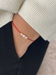 Delicate Red String Bracelet Minimalistic Wish Bracelet - Etsy Lithuania Red Silk Bracelet, Fresh Water Pearl Bracelet, Red Beaded Bracelet, Silk Bracelet, Protection Jewelry, Ribbon Bracelets, Red Bracelet, Bracelets Handmade Diy, Red String Bracelet