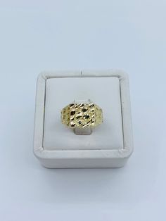 ❤️ Real 10k Gold Ring - Nugget Men's Ring ❤️ Size: 7, 9 or 11 ❤️ Yellow Gold l New jewelry ❤️ Anillo de Oro ❤️ Anillo de hombre ❤️ Tamaño 7, 9 o 11 ❤️ Oro de 10 Kilates SKU 5216 Classic Yellow Gold Nugget Ring, Formal 14k Gold Nugget Signet Ring, 14k Gold Nugget Ring With Diamond Cut, 10k Gold Ring, Mens Ring Sizes, Ringe Gold, New Jewelry, Men's Ring, Ring Size 7