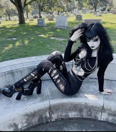 not mine Trad Goth Outfits, Goth Outfit Inspo, Goth Fits, Goth Outfit Ideas, Goth Subculture, Arte Punk, Goth Look, Victorian Goth, Romantic Goth