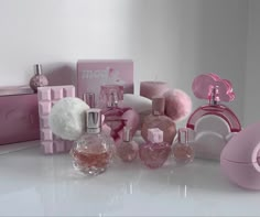 Ariana Grande Perfumes, Ariana Perfume, Ariana Grande Fragrance, Ariana Grande Perfume, Pink Perfume, Celebrity Perfume, Perfume Lover, Bath And Body Care, Pink Girly Things