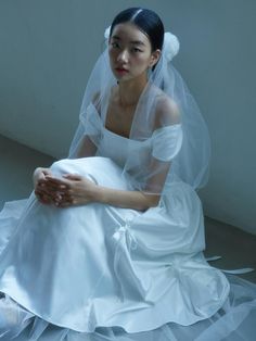 Composition : Polyester 95% Spandex 5% / Color: Polyester 100%Color: WhiteCountry of Origin : Republic of Korea Bridal Bow, Candy Necklace, Figure Reference, Art Study, Bow Bow, Bridal Inspo, Bridal Shoot, Reference Poses, Dress Inspiration