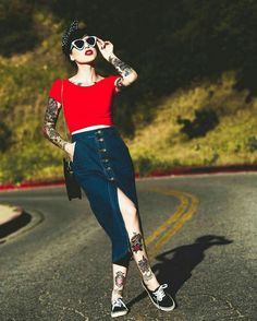 Rockabilly Clothes, Rock Chic Outfits, Rockabilly Looks, Rockabilly Outfits, Rockabilly Style, Pin Up Outfits, Rockabilly Fashion, Dope Fashion, Dark Wear