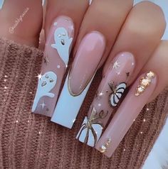 There's a new beauty trend taking over Instagram and it's absolutely stunning. Say hello to "quartz nails". Cute Spooky Nails Acrylic Coffin, Outgoing Nail Designs, White And Gold Halloween Nails, Spooky Season Nails Stilleto, Fall Nail Designs Coffin Short, Boujee Halloween Nails, Toenail Art Designs Halloween, Edgy Fall Nails Acrylic, Wednesday Themed Nails