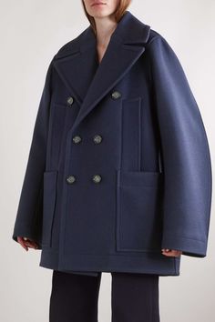 Peacoat Outfit, Peacoat Women, Felt Coat, Spring Outerwear, Fall Outerwear, Outerwear Trends, Exaggerated Sleeves, Wool Peacoat, Tailored Blazer