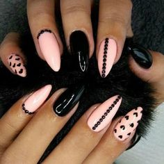 Vday Nails, Unghie Nail Art, Nails Valentines, Valentine Nails, Black Nail, Pink Nail