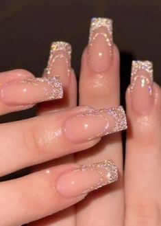 New Year Nail, Nye Nails, New Years Nail Designs, New Years Eve Nails, Glittery Nails, Glamorous Nails, Acrylic Nails Coffin Short, Sparkly Nails