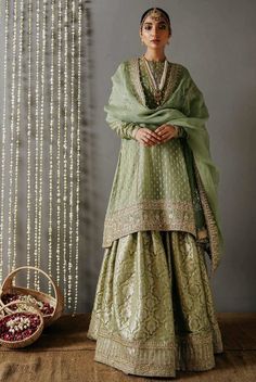 Punjabi Suits Designer, Zara Shahjahan, Pakistani Fashion Party Wear, Beautiful Pakistani Dresses, Desi Clothes, Pakistani Salwar Kameez, Bridal Dress Fashion, Chiffon Collection, Pakistani Bridal Dresses