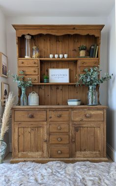 Vintage Rustic Solid Pitch Pine Welsh dresser, cupboards, shelves and drawer storage Pine Cabinets Kitchen, Country Vintage Decor, Homestead Farmhouse, Cupboard Makeover, Rustic Pine Furniture, Beams Living Room, Antique Pine Furniture, Pitch Pine, Country Style Interiors