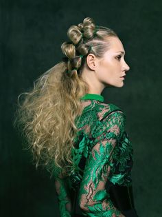 Dune Makeup, High Fashion Hairstyles, Fashion Show Hair, Runway Hairstyles, Couture Hairstyles, Dramatic Hair