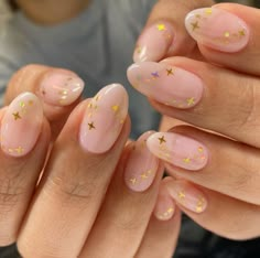 Nude Nails With Gold Stars, Nail Art Sparkle Design, All Different Color Nails, Two Colored Nails, Gold Stars Nails, Nails With Gold Stars, Gold Star Nails, Sparkle Nail Art, Coffin Art