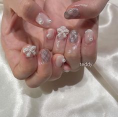 Grey Douyin Nails, Juicy Nails Korean, Korean Nail Art Silver, Korean Crystal Nails, Korean Kitsch Nails, Nail Aesthetic, Korean Nails, Charli Xcx