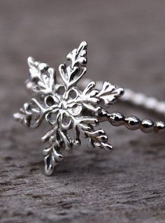 Snowflake Ring Filigree Snowflake Sterling Snowflake Ring, Fandom Jewelry, Snowflake Jewelry, Sweet Jewelry, Winter Jewelry, Bracelet Pandora, Sterling Silver Stacking Rings, Perfect Closet, Cute Rings