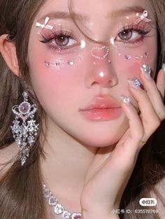 #chinesemakeup Concert Makeup, Kawaii Makeup, Fairy Makeup, Cute Makeup Looks, Asian Eye Makeup, Creative Makeup Looks