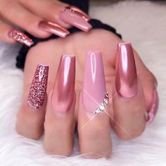 Coffin Nail Art Designs, Coffin Nail Art, Classy Acrylic, Gold Acrylic Nails, Rose Gold Nails, Nail Designs Glitter