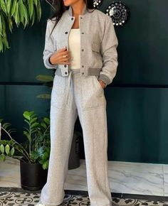 Track Suit Outfit, Italian Chic, Plus Zise, Girls Clothes Patterns, Modest Dresses Fashion, Grooming Tips, Women's Evening Dresses