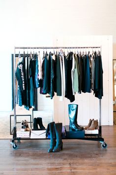 Yes, You Can Afford a Personal Stylist and This Is How #theeverygirl Fitting Rooms, Women Career, Boutique Ideas, Image Consultant, Celebrity Travel, Starting A New Job, Life Well Lived, Girly Stuff