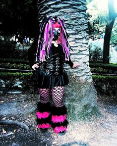 Goth Colors, Vampire Fashion, Harajuku Grunge, Scene Goth, Plus Size Cosplay, Goth Subculture, Cyberpunk Fashion