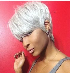 Grey Hair Ideas, Hairstyles For 2023, Hairstyle Tips, Haircut Styles For Women, Chic Short Hair, Gorgeous Gray Hair, Long Hair Tips, Short Haircut Styles, Beautiful Gray Hair