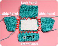 a crocheted cell phone case is shown with instructions to make it