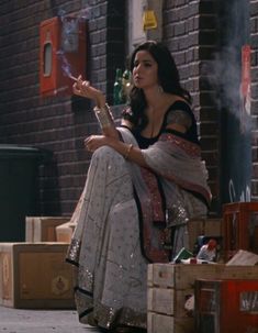 Aesthetic Bollywood, 90s Bollywood Fashion, Vintage Bollywood Aesthetic, 90s Bollywood Aesthetic, Katrina Kaif Photo, Desi Love, Retro Bollywood, 90s Bollywood