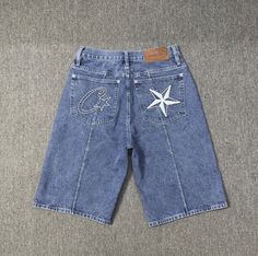 Men's Jeans Star Embroidery Denim Shorts Size table: CM         Height           Waistline          Hipline  S          61                   79                  113 M         63                   84                 118 L          66                   89                 123 XL        68                   94                 128 Denim Shorts Y2k, Jeans Embroidery, Embroidery Denim, Shorts Y2k, Street Style Outfits Men, Star Embroidery, Outfits Men, Washed Denim, Short En Jean