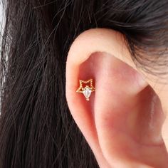 Let your style sparkle with this dazzling 🌟Water Drop Star Stud! Crafted from stainless steel in silver or gold, it'll adorn your ear with the perfect amount of cute and freshness. Shine on! Detail： -Post material: gold plated stainless steel or stainless steel -Used in healed piercings. -Tarnish proof and durable so you can wear it everyday without worry! Quantity & Measurement：-Gauge: 16g | 1.2mm-Post length: 6mm-Size: 5.5*5mm-Ball: 4mm-Include: single item-Hypoallergenic-Closure: screw ball Gold Piercings With Star Charm As Gift, Gold Star Cartilage Earrings, Gold Star Cartilage Earrings For Pierced Ears, Gold Star Shaped Pierced Cartilage Earrings, Hypoallergenic Star Piercings As Gift, Back Piercings, Star Studs, Shine On, Water Drop