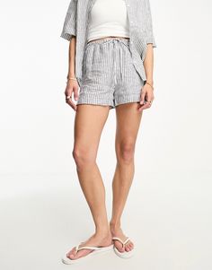 Shorts by & Other Stories Part of a co-ord set Shirt sold separately High rise Drawstring waistband Regular fit Striped Linen Shorts For Summer, Striped Linen Summer Shorts, Striped Linen Bottoms For Day Out, Striped Linen Bottoms For Summer, Striped Linen Summer Bottoms, Striped Linen Shorts For Spring, Spring Striped Linen Shorts, Striped Linen Short Bottoms, Summer Linen Striped Bottoms