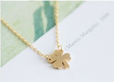 Irish Necklace, Necklaces Simple, Clover Pendant, Thread Jewellery, Necklace For Girlfriend, Clover Necklace, Personalized Pendant, Lucky Clover