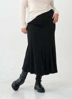 Model Size Height : 170cm / Top : XL / Bottom : 3XL(36 inch) Product Detail Style : Feminine Occasion : Work wear Detail : Banded Material : Cotton, Spandex Length : Long Fit : Normal fit Cotton95 Spandex5 .prddescription table, .prddescription td, .prddescription th { border : 1px solid black; border-collapse : collapse; padding: 10px; } Size(Inch) Size Waist Hip Hem Total Length L 11.8" 16.9" 51.2" 32.7" 1XL 13.8" 17.7" 53.1" 33.5" 2XL 15.7" 18.5" 55.1" 34.3" - Waist, Hip, Bust and Shoulder ar Relaxed Lined Skirt With Flared Hem, Fitted Skirt With Lined Extra Large Hem, Style Feminine, Seoul South Korea, Full Circle, Body Size, Bending, Asian Fashion, 16 9