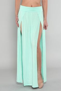 Maxi Skirt- with Side Splits- Mint Green and other colors- Comes in SML- A MUST for Spring and Summer- @nsideadivascloset.com Mint Skirt, Green Maxi Skirt, Costumes Diy, Maxi Skirts