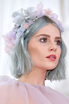 Lilac Eyeshadow, Beauty Hacks That Actually Work, Blue Bob, Marc Jacobs Beauty, Facial Hair, Apple Cider, Blue Hair, Textured Hair