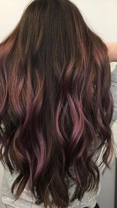 Bright and intense neon colors are trending but not everyone wants to go full on with this bold look, so we've found this style that merges this bold look with other more subtle elements. 🍫 Subtle Pink Hair, Subtle Hair Color, Pink Hair Highlights, Pink Hair Ideas, Underlights Hair, Trend Ideas, Peekaboo Hair, Fall Hair Color Trends, Hair Color Streaks