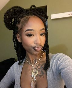 4c Natural Hairstyles Short, Loc Hairstyles, Curly Hair Drawing, Short Locs Hairstyles, Dreadlock Style, Dyed Hair Inspiration, Hair Twist Styles, Dread Hairstyles, Face Card