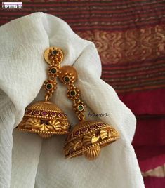 Gold Earing, Gold Earrings Indian, Monet Earrings, Gold Jhumka Earrings, Gold Pearl Jewelry, Pure Gold Jewellery, Gold Jewelry Stores, Antique Jewelry Indian, Earrings Antique