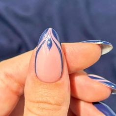 the nailologist🍒🌸🦋🌈✨ on Instagram: "minimal midnight blue nails 🌑💙🌌 #nailinspo #nailtutorial #nails #nailart #autumnnails #fallnails" Navy Blue Almond Nails Designs, Athestic Nails, Midnight Nails, Midnight Blue Nails, Almond Acrylic Nails Designs, Hoco 2024, Dark Blue Nails, Minimal Nails Art