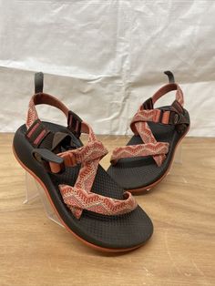 Granola Girl Sandals, Chacos Sandals Aesthetic, Granola Shoes, Granola Girl Shoes, Granola Sandals, Cute Chacos, Hippie Shoes, Casual Summer Sandals, Sandals Patterns