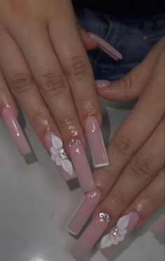 White Nail Sets With Diamonds, Pink Nails Quince, White Bling Acrylic Nails, Latina Nail Designs Pink, Pink Nail Sets, Pretty Nail Designs Acrylics, Medium Acrylics, Soft Pink Nails, Acrylic Nails Nude