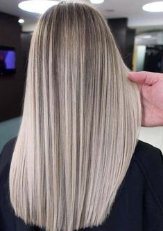 Balayage Straight Hair, Straight Layered Hair, Ash Blonde Hair, Platinum Hair, Blonde Hair Looks, Hair Color For Women, Brown Blonde Hair, Platinum Blonde Hair