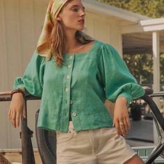 J Crew Linen Top. Never Worn. Size Xs Linen Top Women, Poplin Top, Jcrew Women, Green Blouse, Linen Top, Boho Tops, Square Neck, Shirt Blouses, J Crew