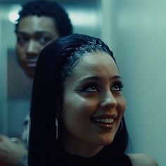 Euphoria Screencaps, Mady Perez, Maddy Euphoria, Euphoria Maddy, Bold Makeup Looks, Alexa Demie, Bold Makeup, Maquillaje De Ojos