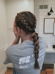 two dutch braids going into a dragon braid #sportshairstyle #dragonbraid #dutchbraids Football Hairstyles, Cute Sporty Hairstyles, Hair Layered, Basketball Hairstyles, Gymnastics Hair