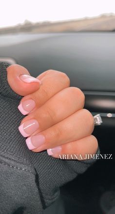 Short Nails Pink, Nail Disorders, Short Pink Nails, Pink Tip Nails, Simple Gel Nails, French Tip Acrylic Nails, Casual Nails, French Acrylic Nails, Short Square Acrylic Nails