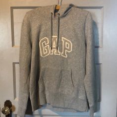 Brand New With Tags Gap Gray Hoodie. Size Large. Pocket In Front. Gap Hoodie, Brown Hoodie, Brown And Orange, Navy Hoodie, Gray Hoodie, Gap Sweater, Gap Women, Beige Sweater, Beige Brown