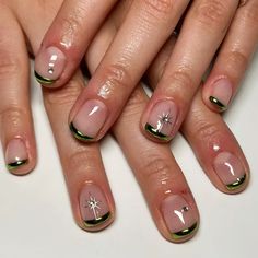 Looking for the perfect manicure? Our selection of green chrome nails offers the ultimate blend of style and sophistication. Like Green Nails, French Tips With Chrome, Green Chrome Nails, Green French Tips, Green French, Chrome Nails Designs, Hippie Nails, Perfect Manicure, Like Green